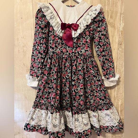 Mini World Other - Vintage Mini World dress